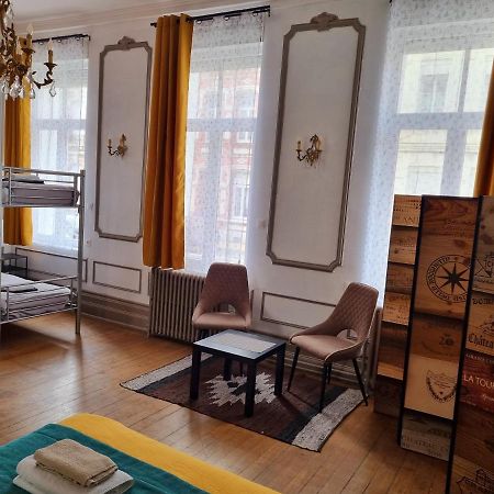 Les Appartements Fenelon Le Cateau-Cambresis Bagian luar foto