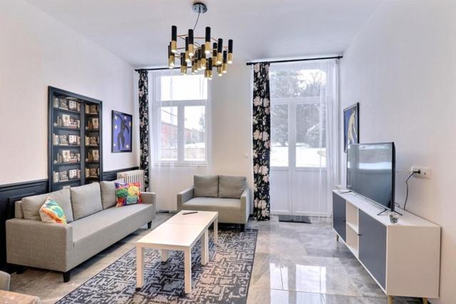Les Appartements Fenelon Le Cateau-Cambresis Bagian luar foto
