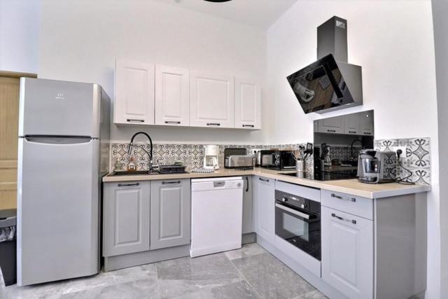 Les Appartements Fenelon Le Cateau-Cambresis Bagian luar foto