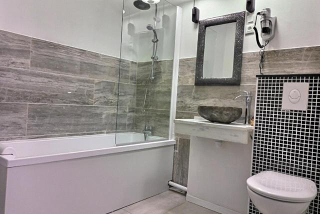 Les Appartements Fenelon Le Cateau-Cambresis Bagian luar foto