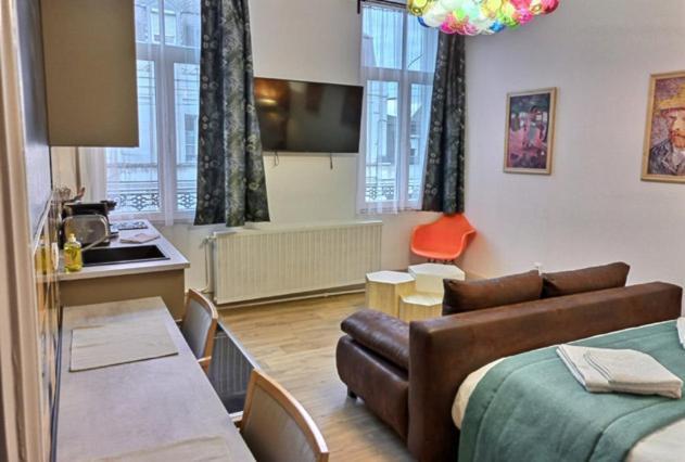 Les Appartements Fenelon Le Cateau-Cambresis Bagian luar foto