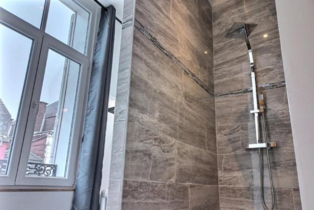 Les Appartements Fenelon Le Cateau-Cambresis Bagian luar foto
