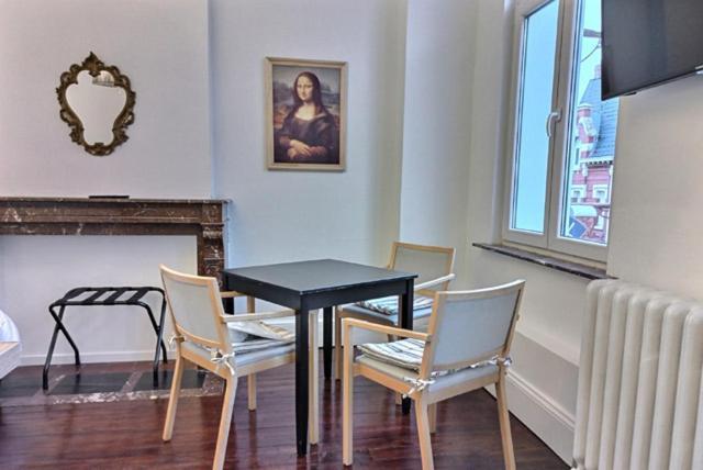 Les Appartements Fenelon Le Cateau-Cambresis Bagian luar foto
