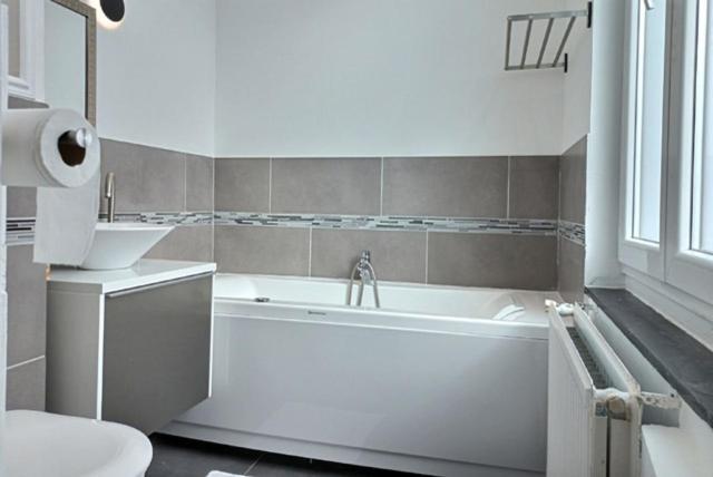 Les Appartements Fenelon Le Cateau-Cambresis Bagian luar foto